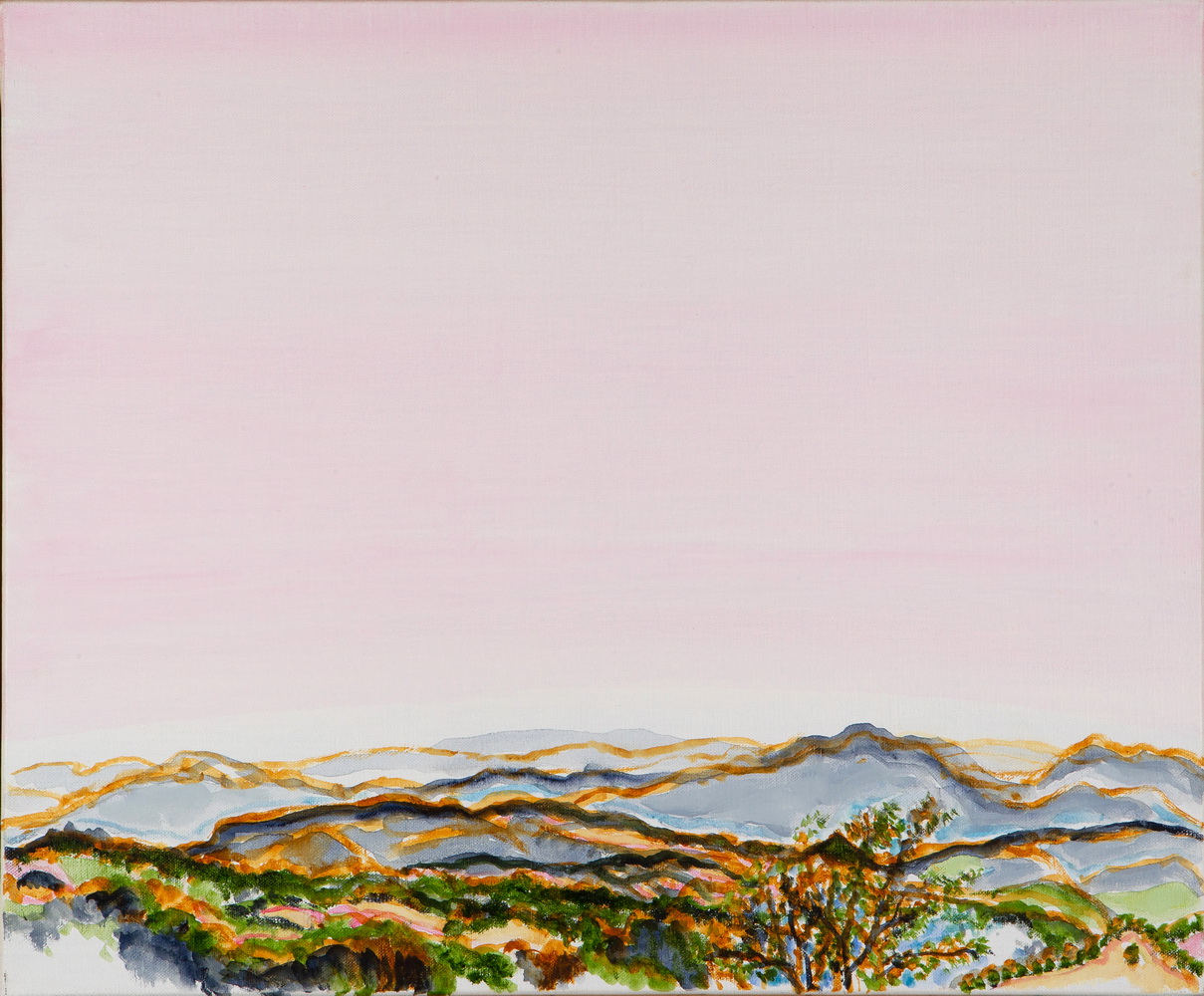 Französische Berghügel mit rosa Himmel